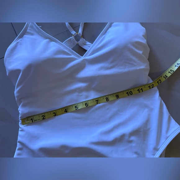 🔻NWT shade and shore white one piece swimsuit size 8/10 high leg cheeky - Picture 9 of 16